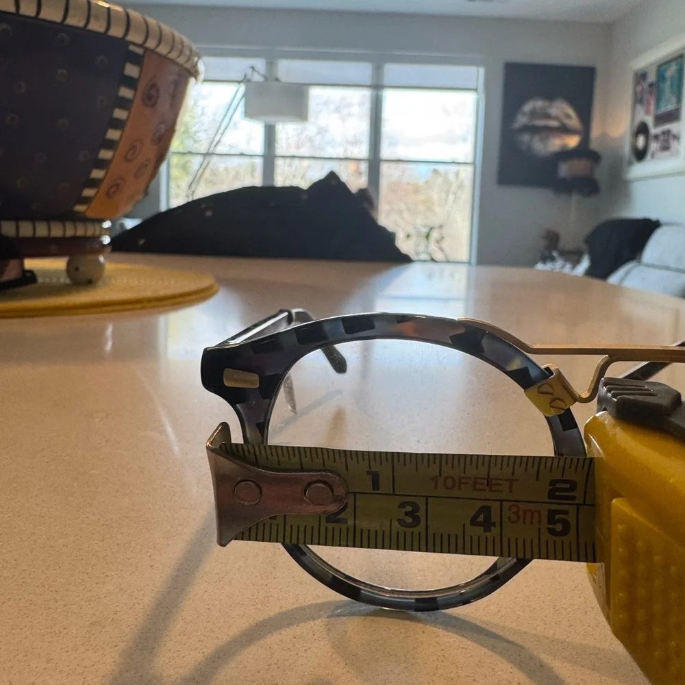 KREWE Black and Gold Glasses - Picture 5 of 6